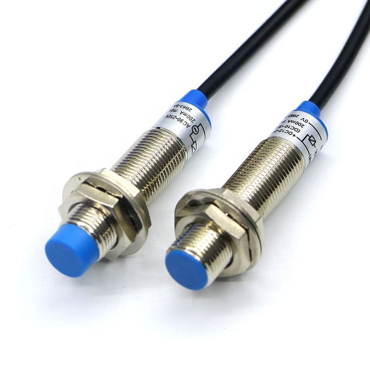 CAPTEUR DE PROXIMITE CAPACITIF